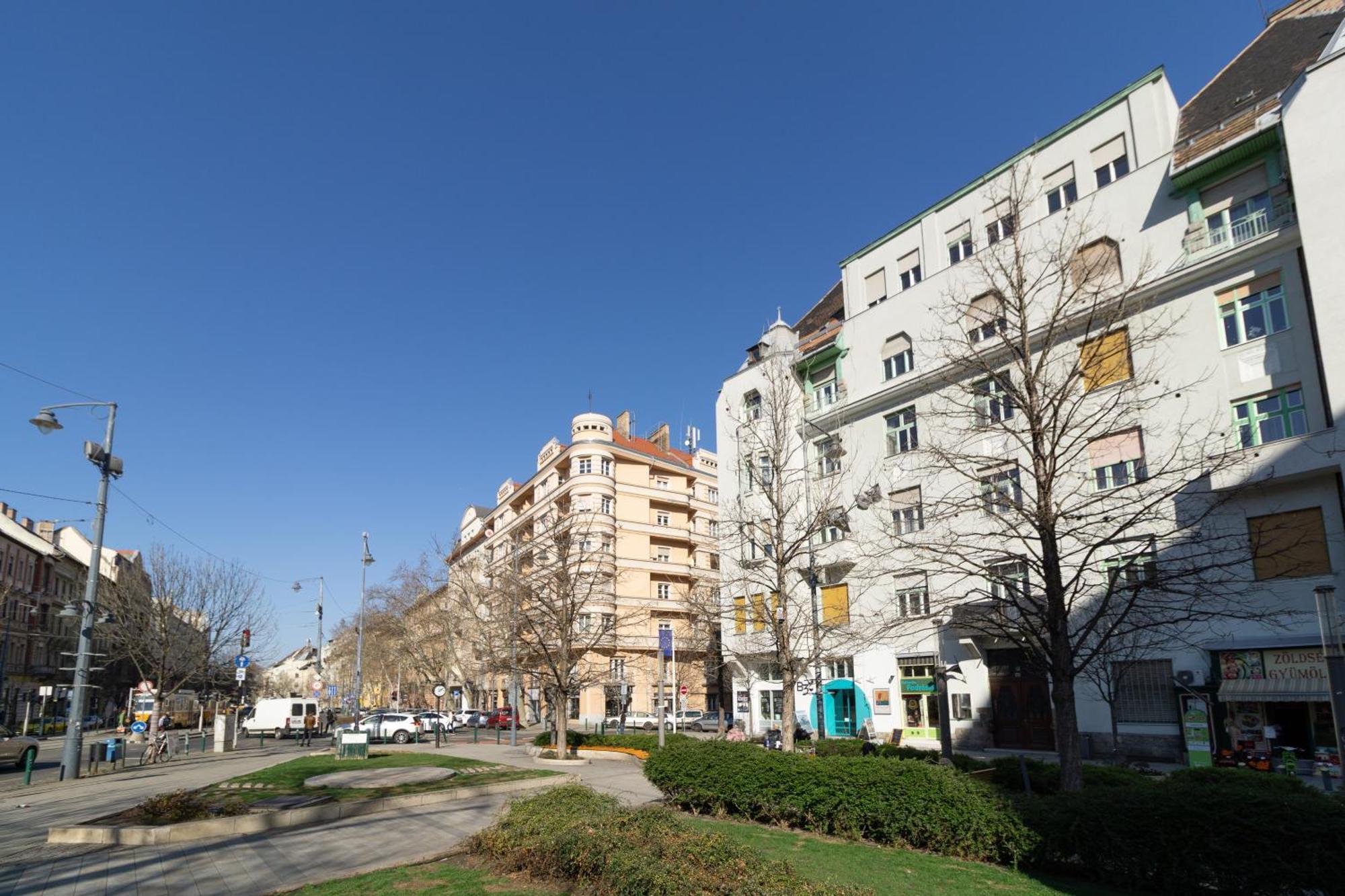 Апартаменти Jewel In Buda